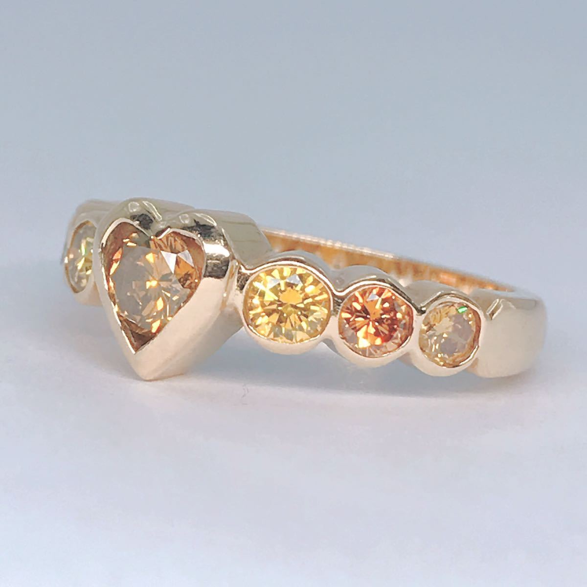 0.80ct ダイヤモンドリング K18 ハート ハーフエタニティ カラーダイヤ