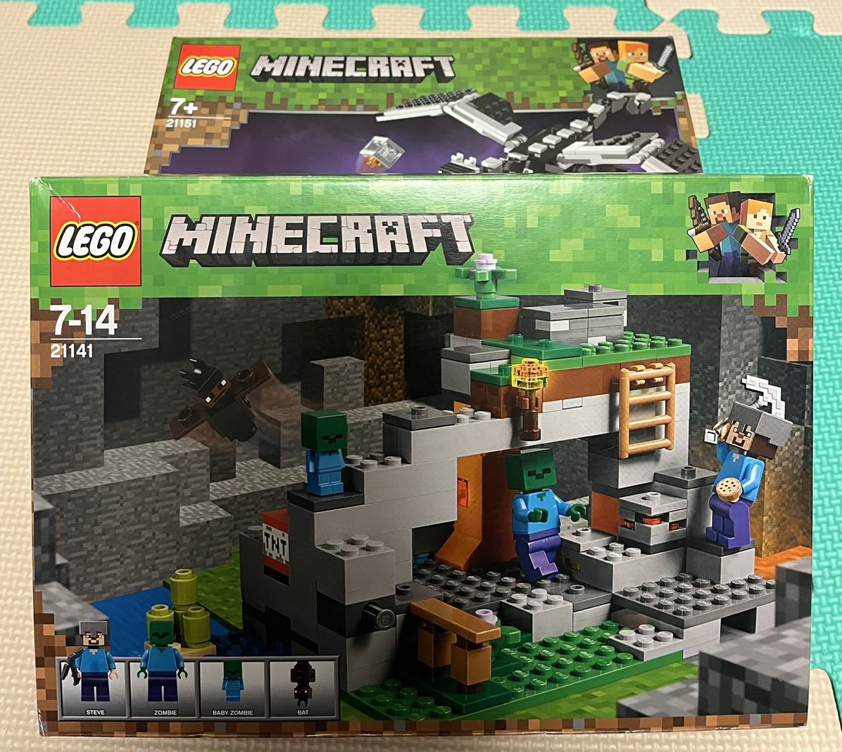 送料込☆新品、未開封☆レゴ マインクラフト「ゾンビの洞くつ 21141