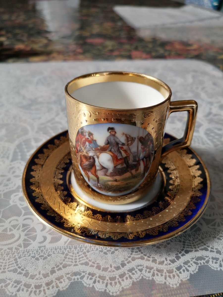 究極の逸品!!ロイヤルビエナ 金彩カップ&ソーサー!!極美品