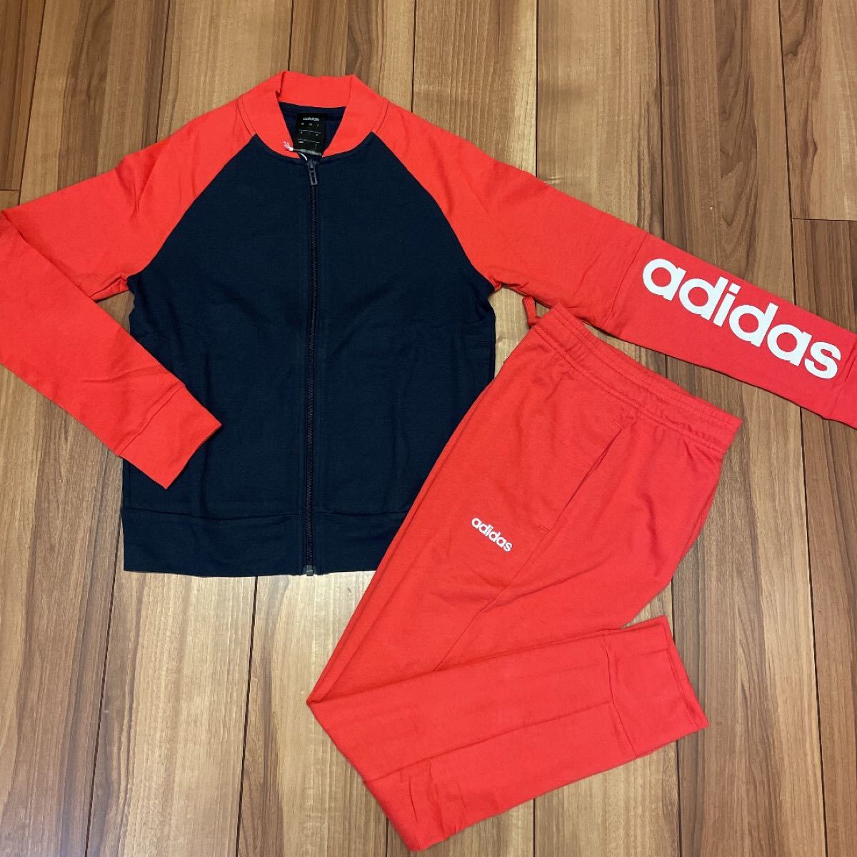 新品 adidas アディダス トラックスーツ Mサイズ セットアップ 上下