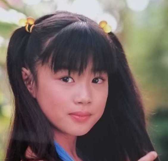 激レア!? 写真集! 超かわいい! 加藤美月 ファースト写真集 激レア!? 写真集! 超かわいい! 加藤美月 ファースト写真集