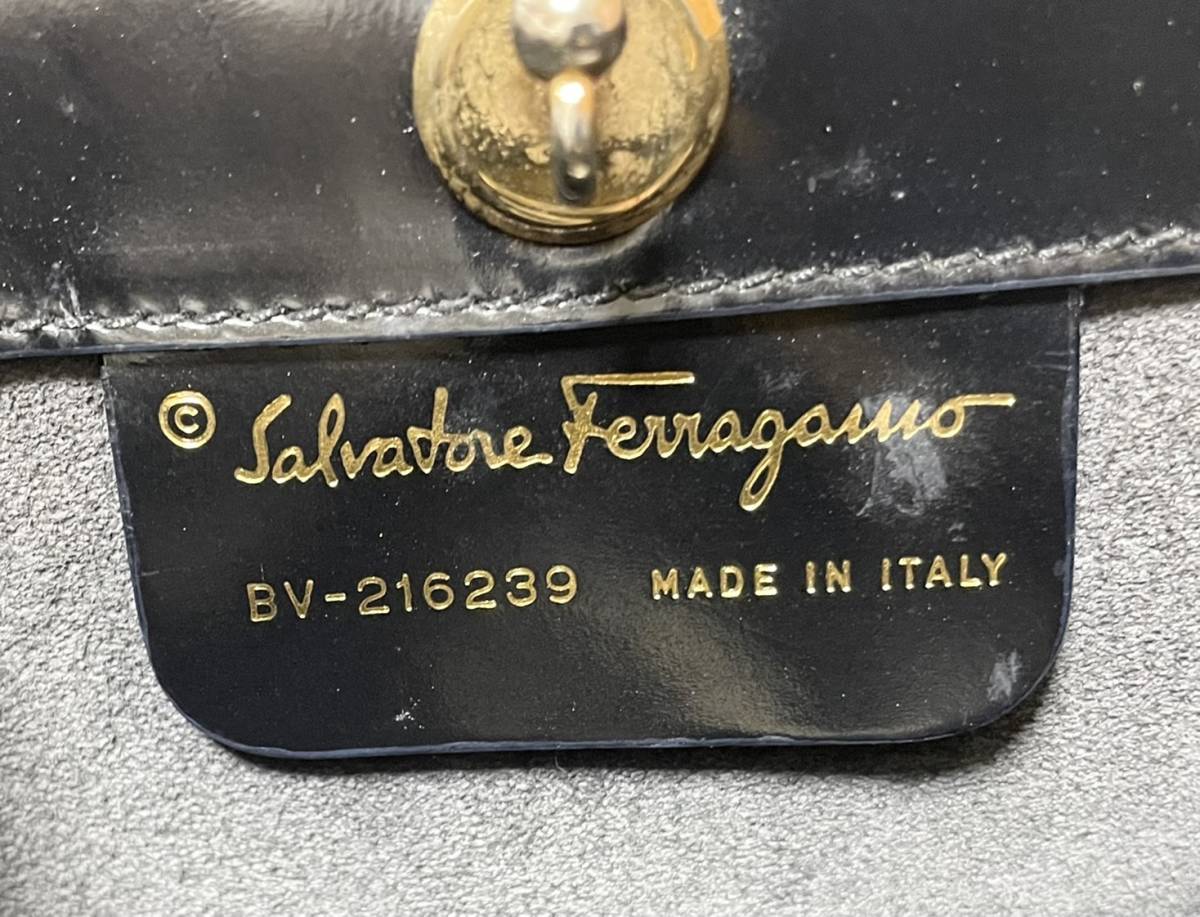 イタリア製 Salvatore Ferragamo サルヴァトーレ フェラガモ BV-216239