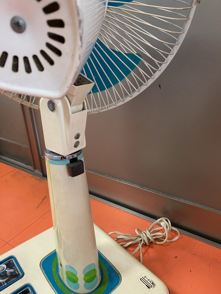 National ナショナル 昭和レトロ 扇風機 3枚羽 30cm F-30QIE National ナショナル 昭和レトロ 扇風機 3枚羽 30cm F-30QIE