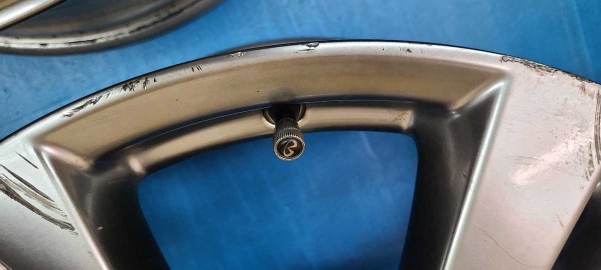 Y51フーガ タイプS専用 20インチ純正ホイール PCD114.3 20×9J+43 Y51フーガ タイプS専用 20インチ純正ホイール PCD114.3 20×9J+43