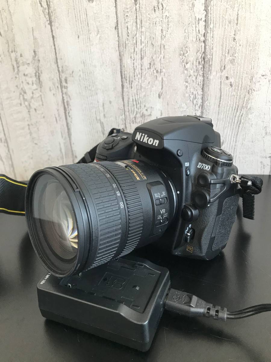 Nikon ニコン デジタルカメラ D700 + レンズ（Nikon ED AF-S NIKKOR 24-120mm 1：3.5-5.6 G）中古品_画像3