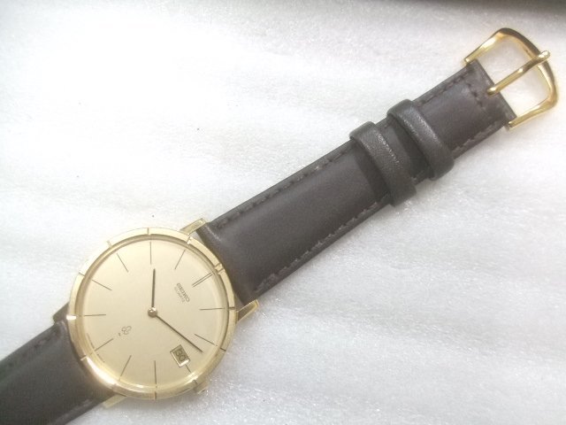 新品未使用高級セイコーシャリオクオーツカレンダー腕時計定価40000円　S960_画像2
