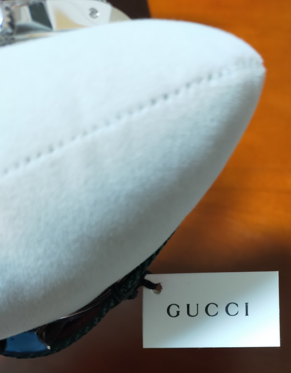 新品未使用 グッチ 腕時計 DIVE ブラック文字盤 YA136206 メンズ GUCCI