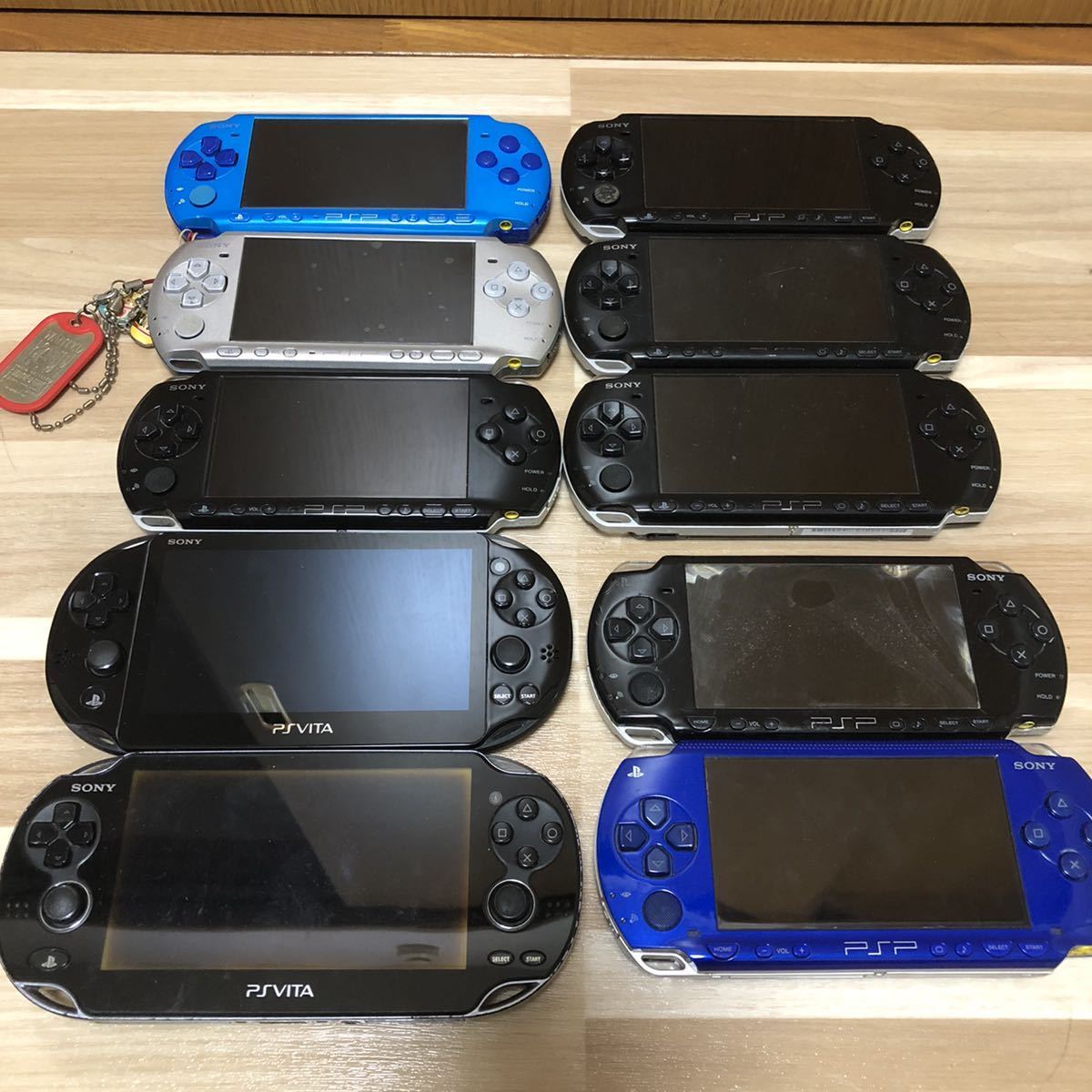 PSP PSVITA 10台まとめ売り〉PSP3000、PSP2000、PSP1000、PCH2000