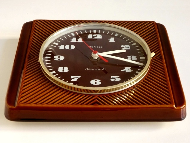 ○○ドイツ製 陶器の壁掛け時計 茶色 KIENZLE○○ウォールクアナログ