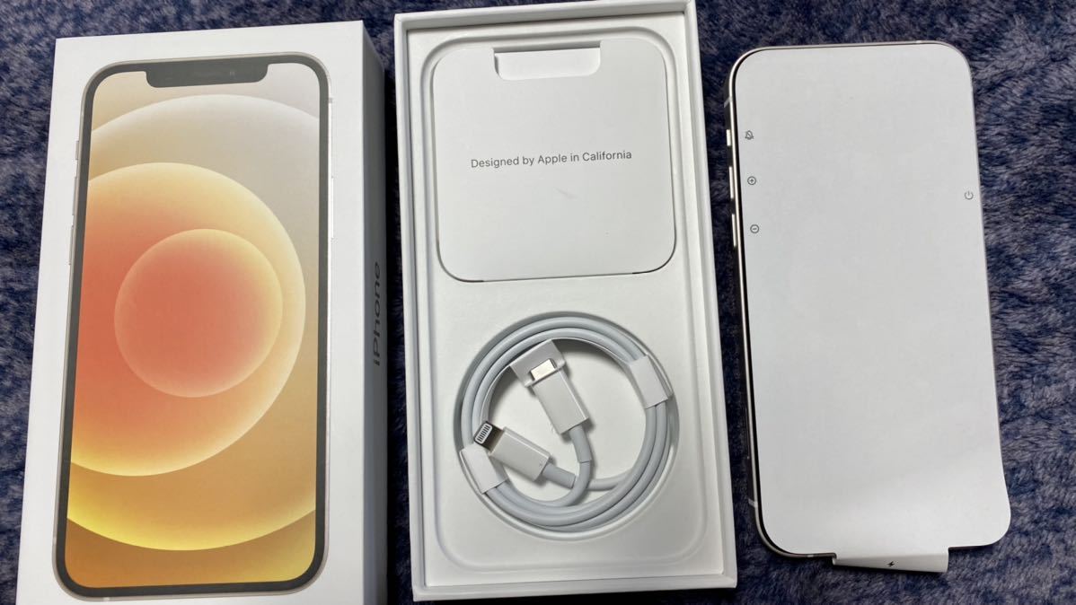 Apple iPhone 12 64GB ホワイト SIMフリー 本体 判定○ 残債なし 新品