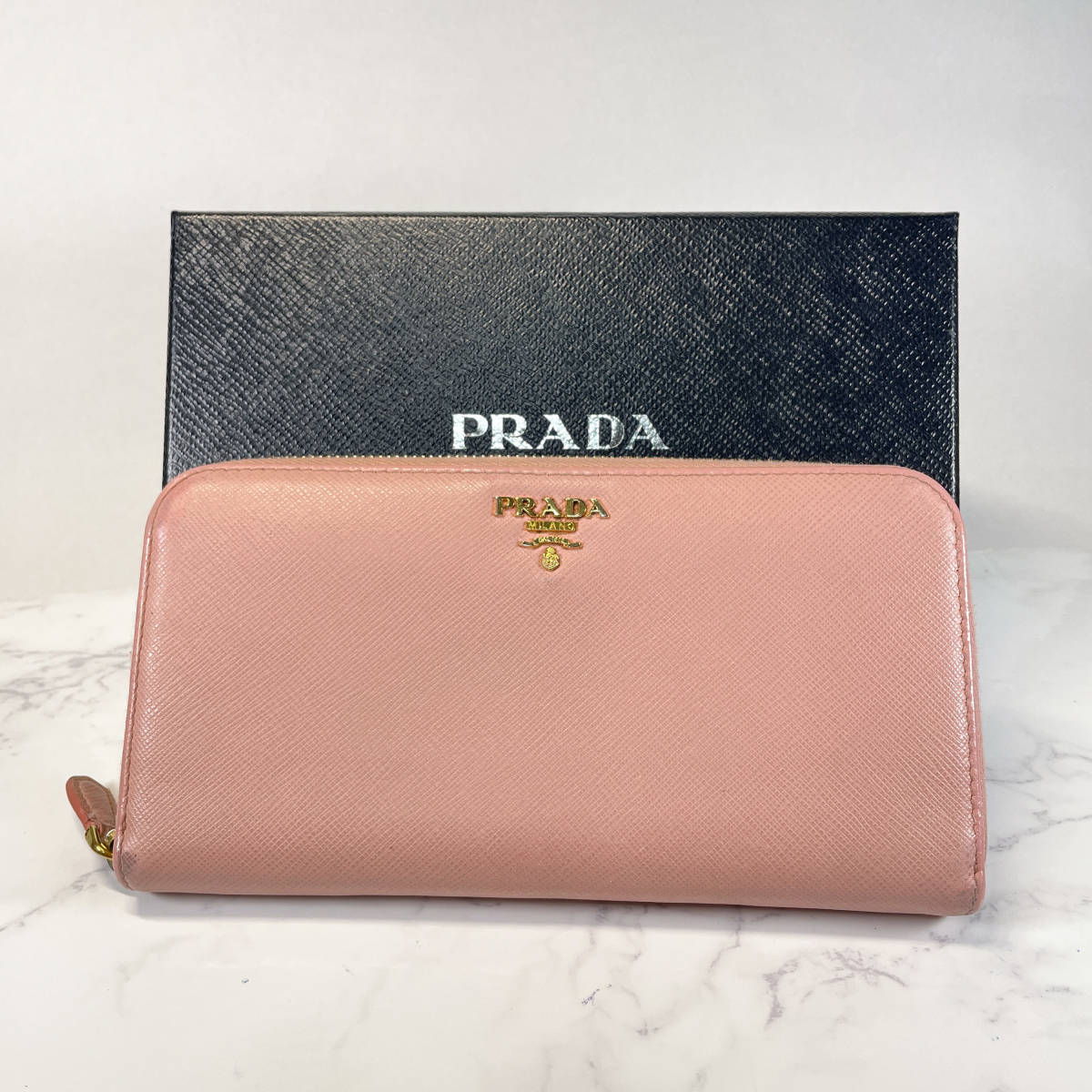 PRADA プラダ サフィアーノ ラウンドファスナー 長財布 ピンク