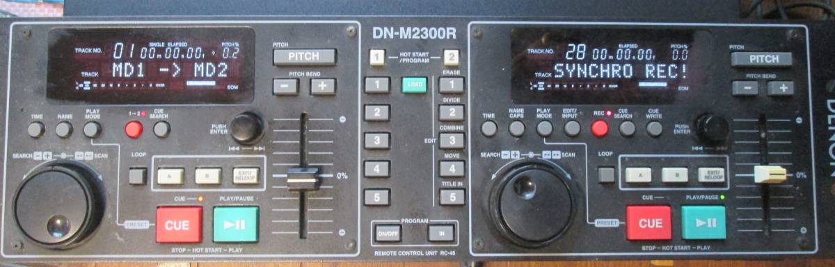 DN-2700FC (コントロール部分は2基あり) および DN-M2300R DN-2700FC (コントロール部分は2基あり) および DN-M2300R