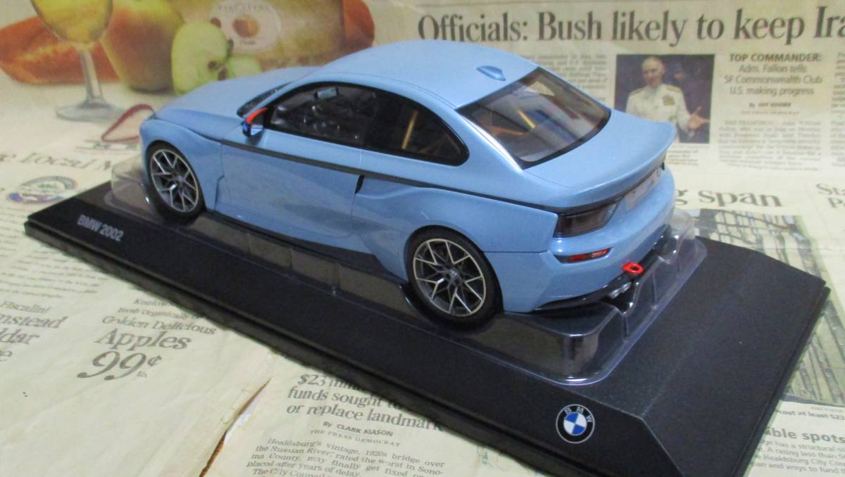 * rare out of print * dealer limitation *Norev*1/18*2002 BMW Hommage ice blue metallic 