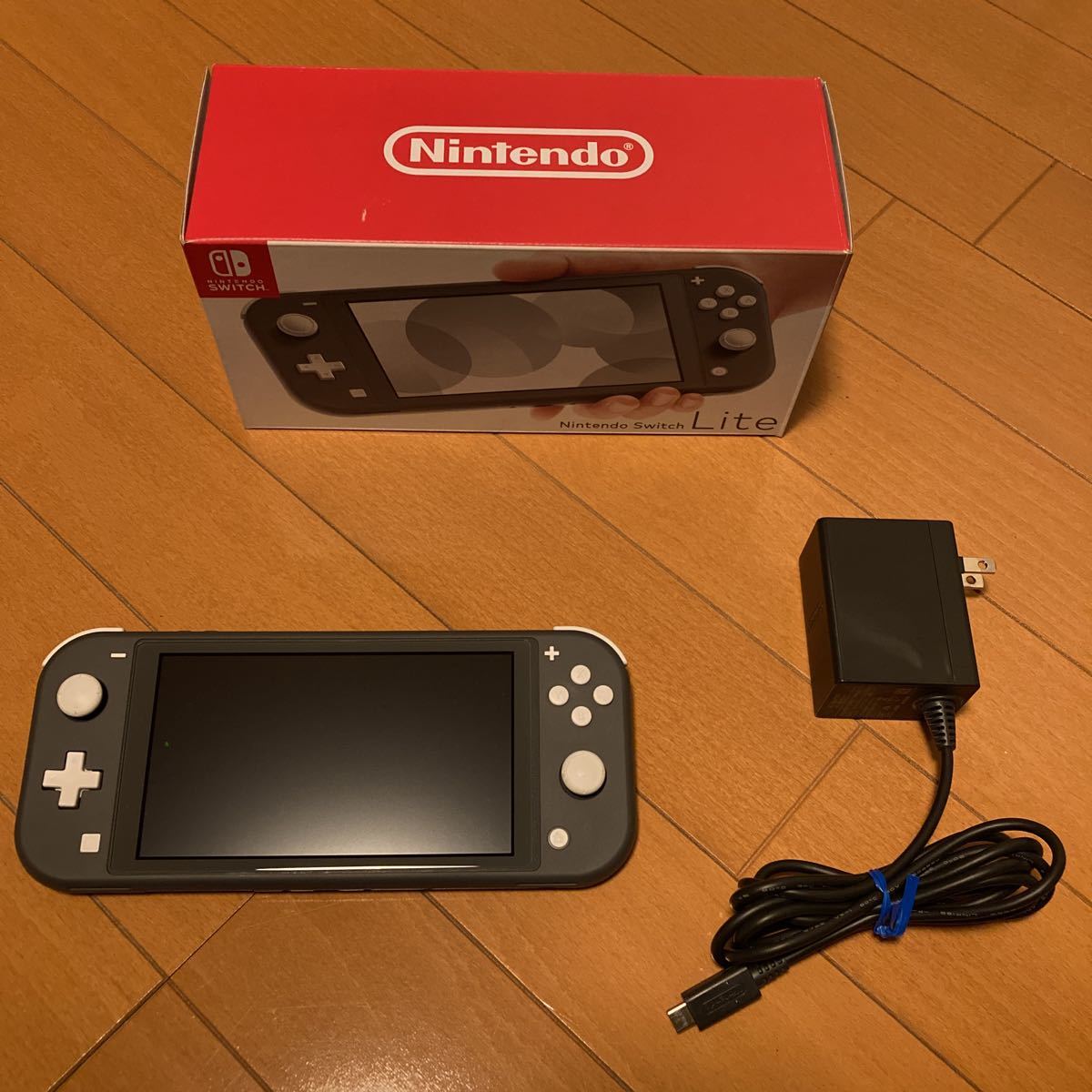 人気SALE高品質 Nintendo Switch - 美品 Switch Lite 任天堂 スイッチ