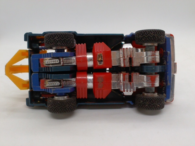 タカラ ダイアクロン カーロボット 4WDハイラックス タカラ ダイアクロン カーロボット 4WDハイラックス
