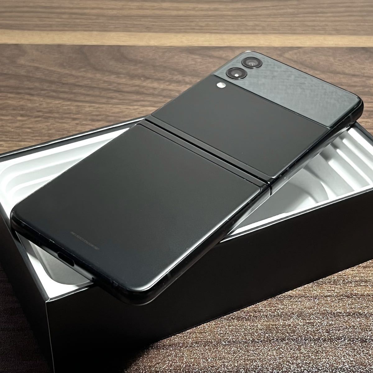 超美品】Samsung|Galaxy Z Flip3 5G 128gb|SIMフリー|ファントム