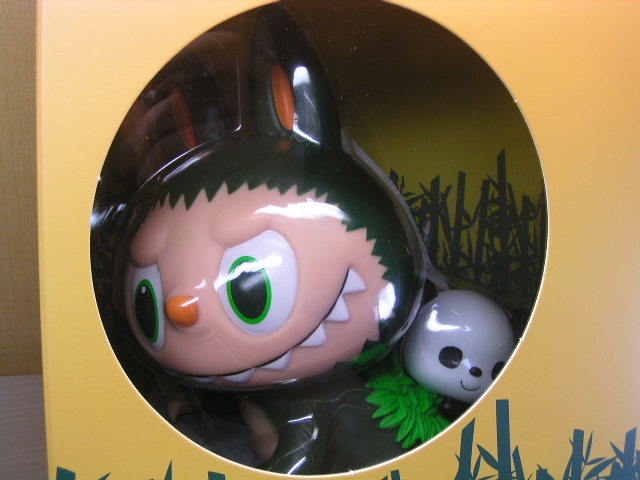 国産高評価 ヤフオク! - Labubu Gojimomo Panda by Kasing Lung x POP MA... 限定品安い