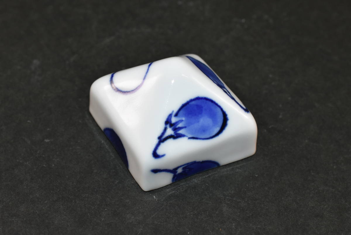 超格安価格 □楠廸庵□茶道具 香合 染付兜巾茄子香合 永楽即全作 共箱