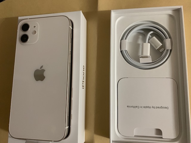 未使用 iPhone12 ホワイト 64 GB docomo - zimazw.org