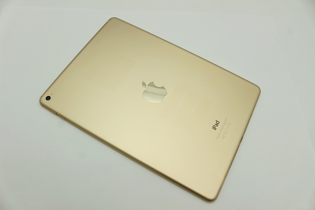 【1円】Apple iPad Air 2 Wi-Fiモデル 16GB MH0W2J/A 中古品 z21-2669-12 z_p_画像2