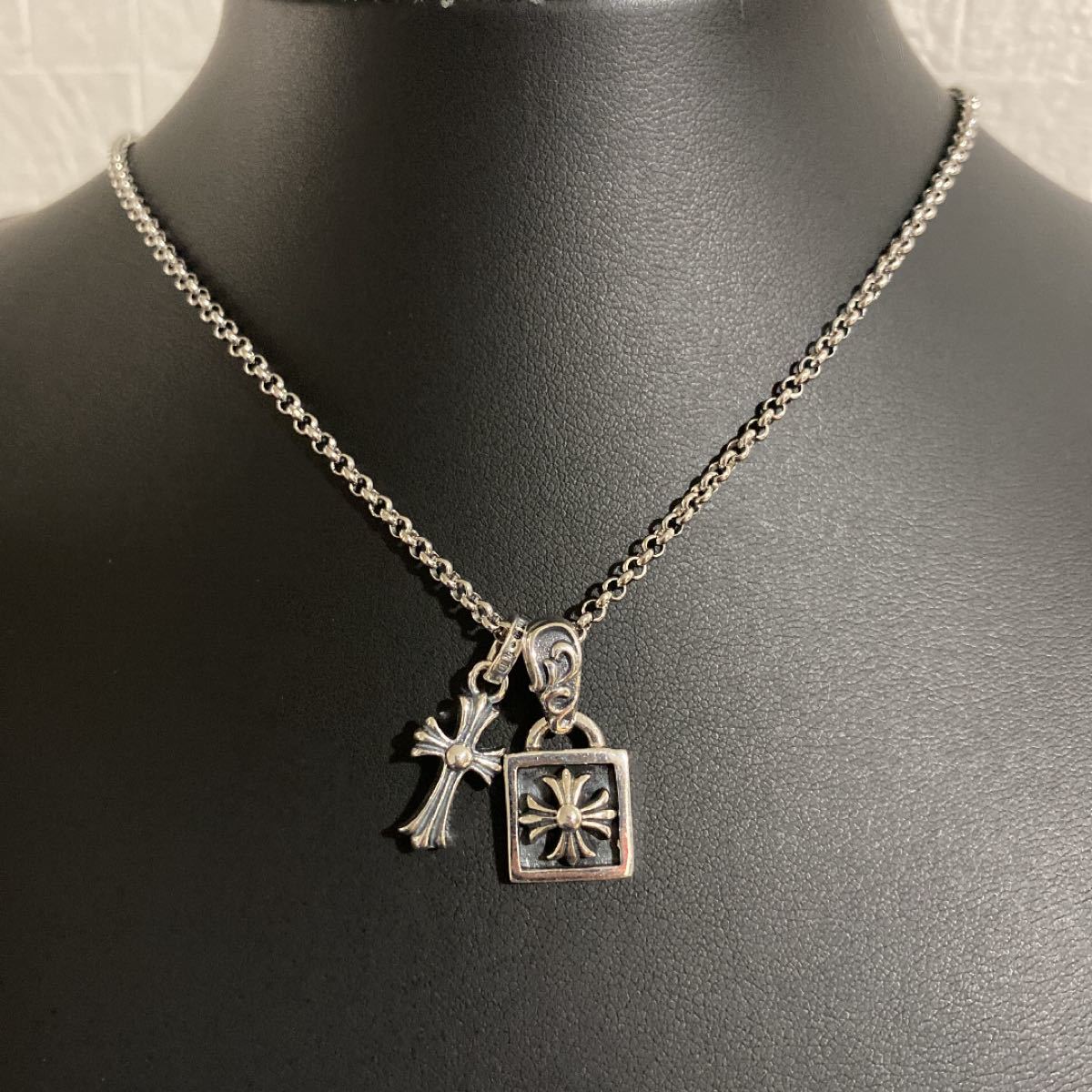 シルバー925 クロスネックレス フレームド チャーム ロール シルバー925 クロスネックレス フレームド チャーム ロール