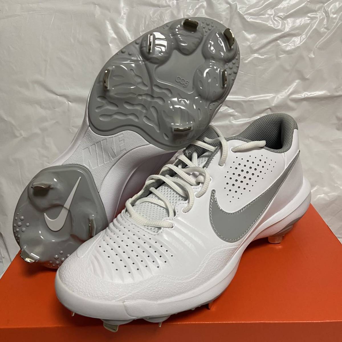 クーポン利用&送料無料 新品 NIKE 野球用スパイク グレー 26.5cm 限定