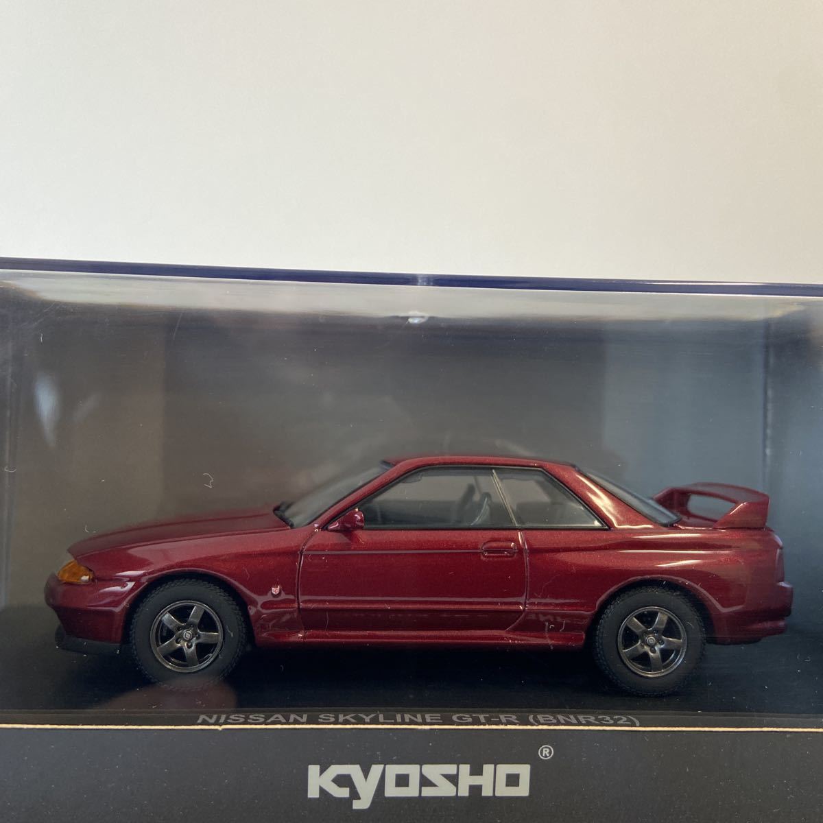  Kyosho 1/43 Nissan Skyline GT-R BNR32 Red Pearl Metallic Nissan SKYLINE R32 красный жемчуг металлик старый машина миникар модель машина 
