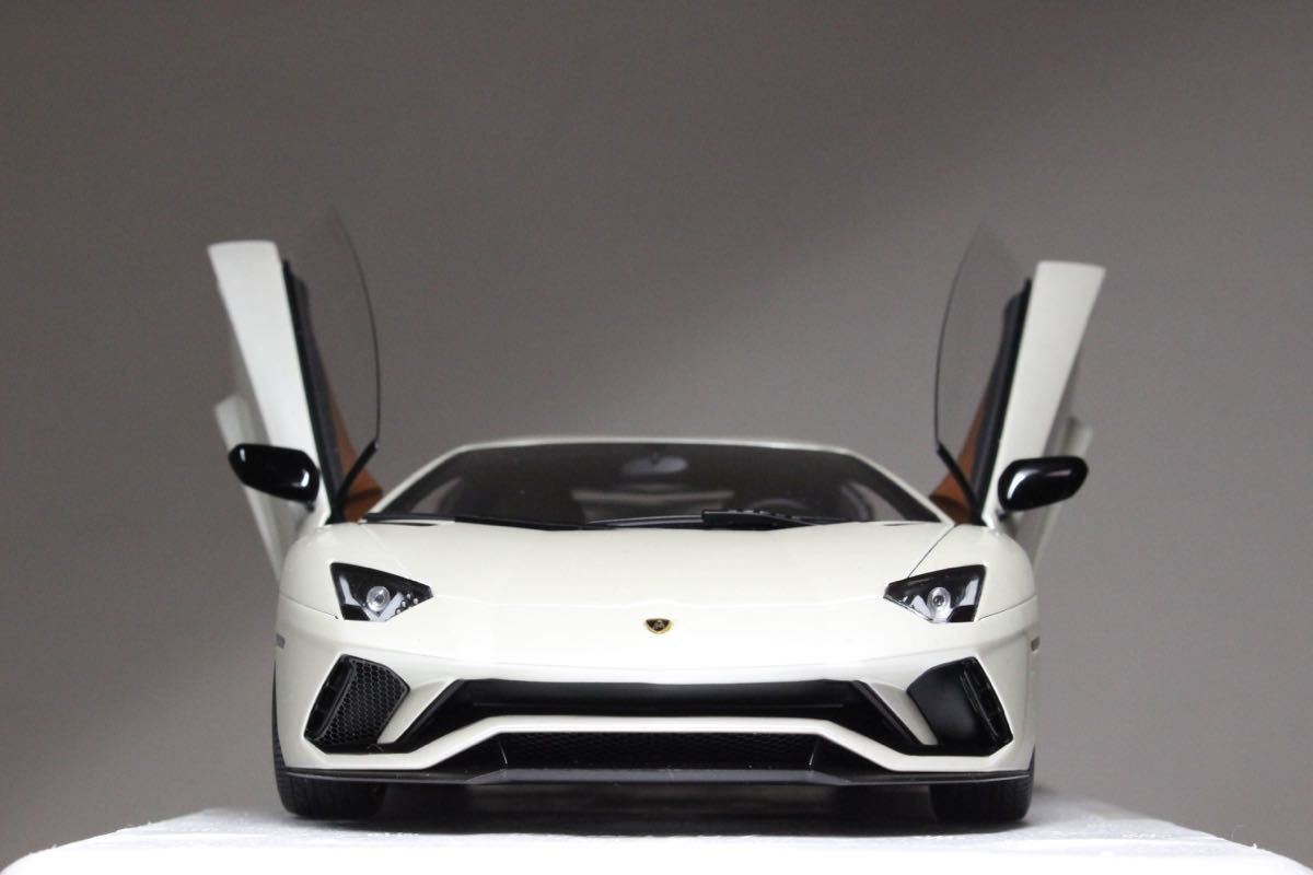 1/18 AUTOart Lamborghini Aventador S White 79131 / オート 1/18 AUTOart Lamborghini Aventador S White 79131 / オート