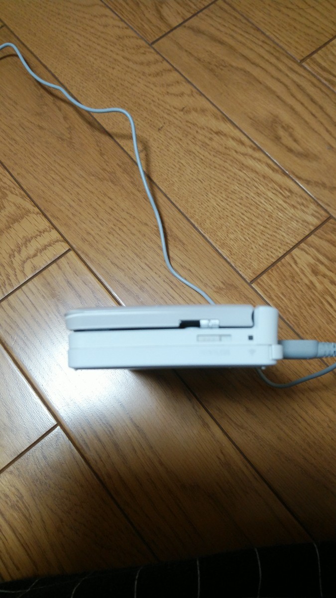 ニンテンドー3DS 本体＋充電台