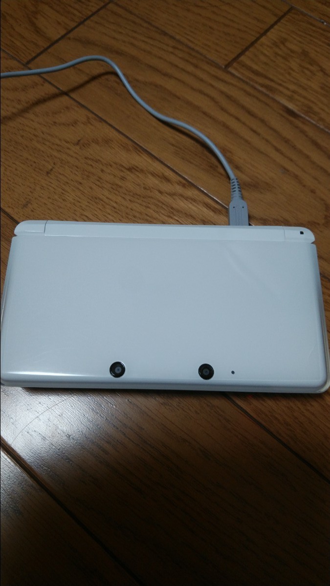 ニンテンドー3DS 本体＋充電台