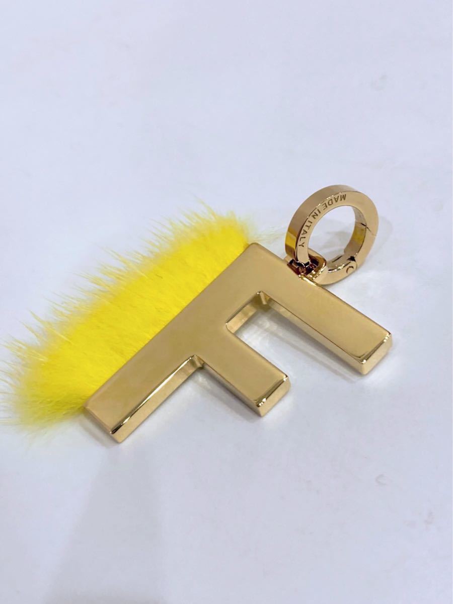 【未使用 FENDI】フェンディ チャーム イニシャルFゴールド ファー