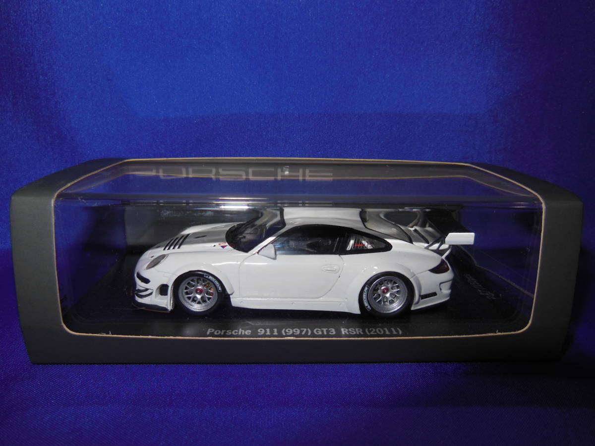 1/43　SPARK　超入手困難　150台限定　ポルシェ　Porsche　911　997型　GT3　RSR　2011年　WHITE　スパーク_画像1
