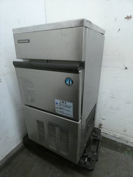 ワンピなど最旬ア!京都発全自動製氷機 キューブ形の氷! 冷蔵庫