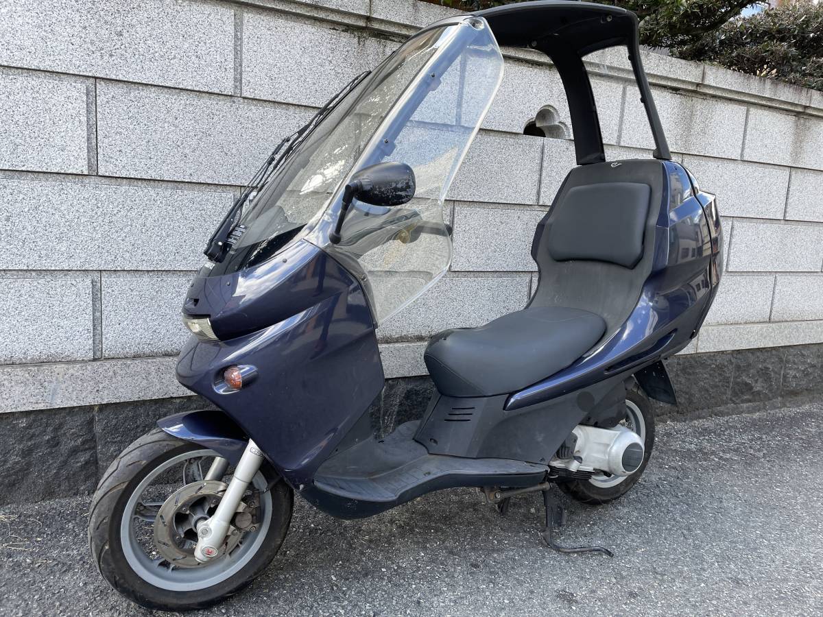 屋根付き車両 ルノー フルタイム１２５ １２５ｃｃ 書類、鍵付き 雨風しのげますね