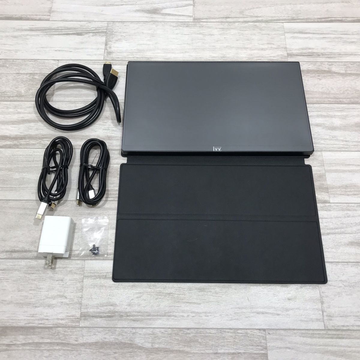 Yahoo!オークション - ivv モバイルモニター 13.3インチ Yahoo!オークション - ivv モバイルモニター 13.3インチ