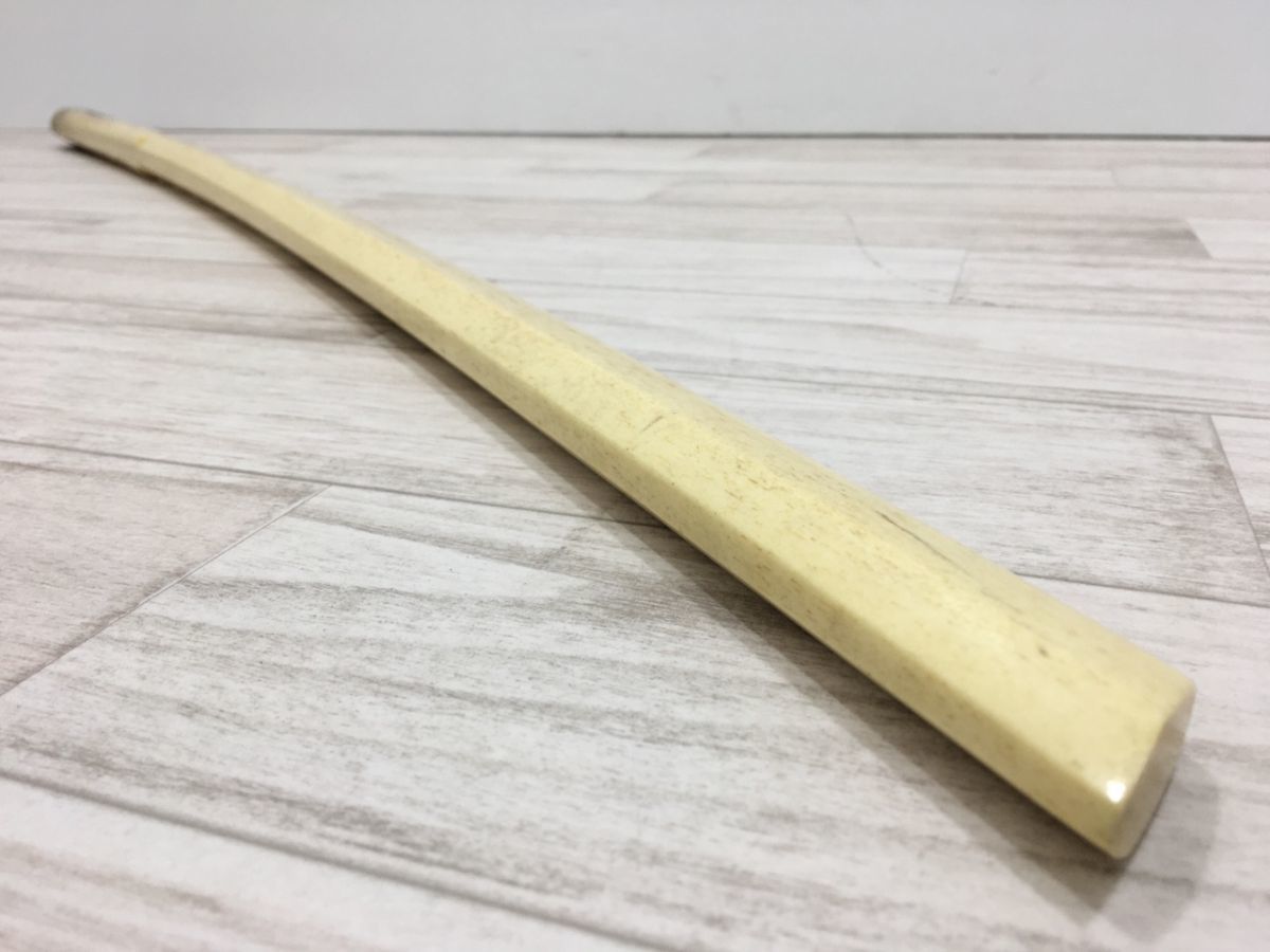 鯨骨刀 クジラ骨 鯨骨材 時代物 骨刀 長さ約99.8cm 重さ約1.2kg[L1480