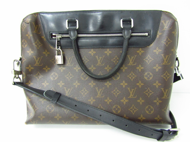 LOUIS VUITTON ルイ・ヴィトン モノグラム マカサー ポルトドキュマン