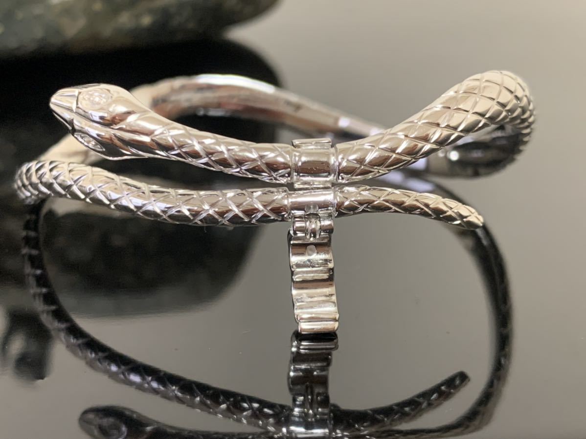 輝く高品質な 】18K FORD TOM !【 レアです WG BANGLE SNAKE CHOPPY DIAMOND ホワイトゴールド
