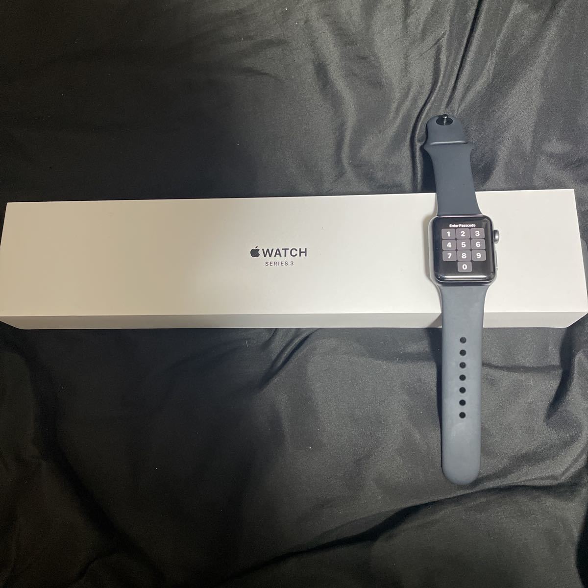 Apple Watch Series 3(GPSモデル)- 38mmスペースグレイアルミニウム