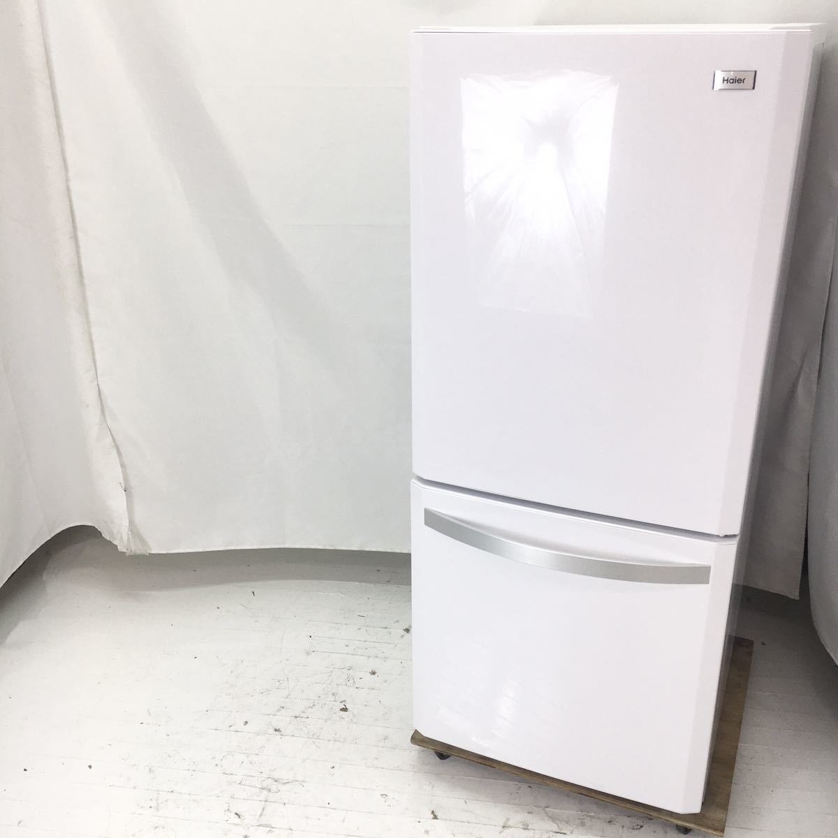流行のアイテム 冷蔵庫 Haier JR-NF140K 2016年式