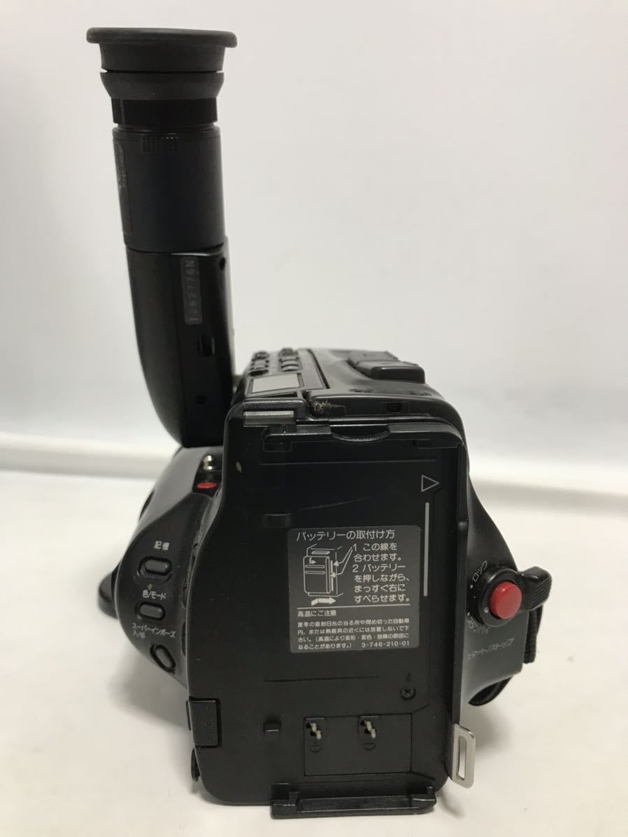 SONY ソニー CCD-TR705 8mmビデオカメラ Hi8 通電確認 ジャンク 部品取り oi0012_画像3