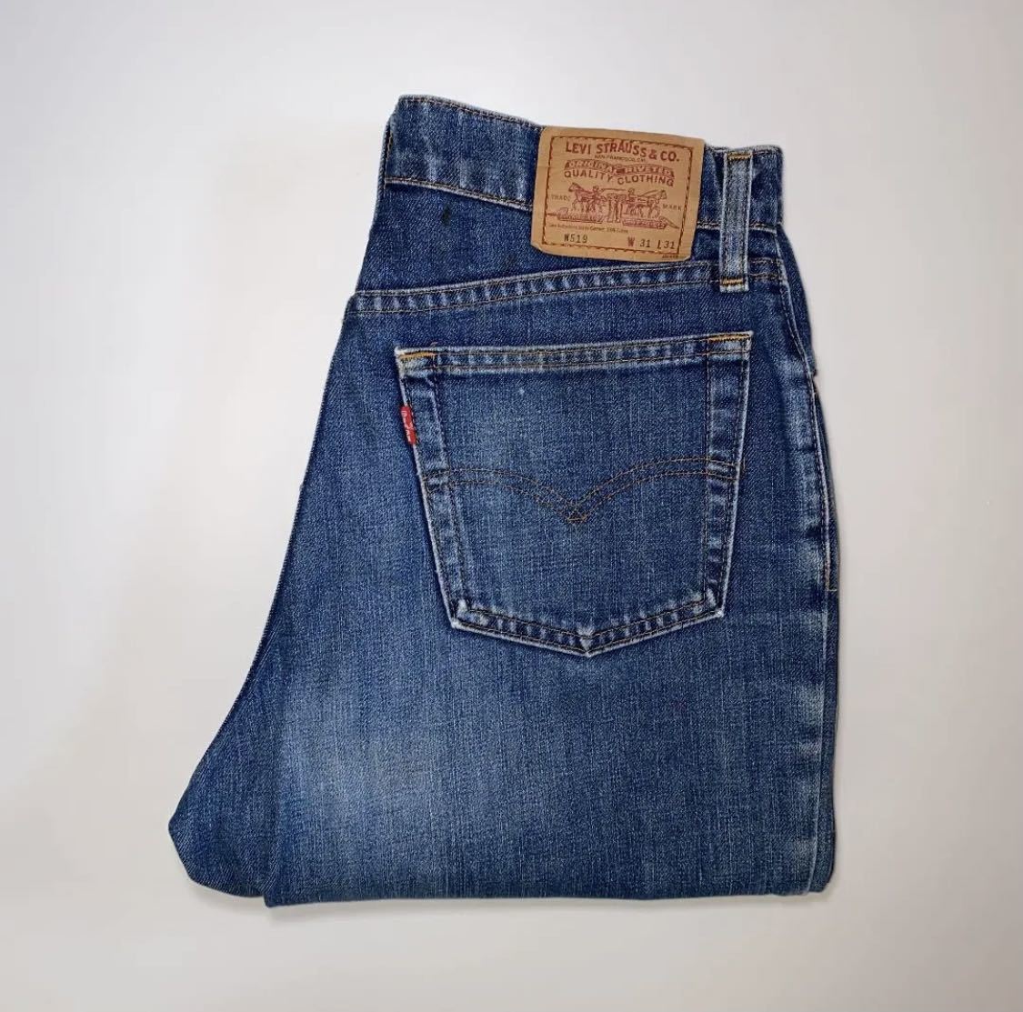 90s 日本製 Levi’s リーバイス W519-02 デニムパンツ ジーンズ インディゴ レディース W31 L31_画像1