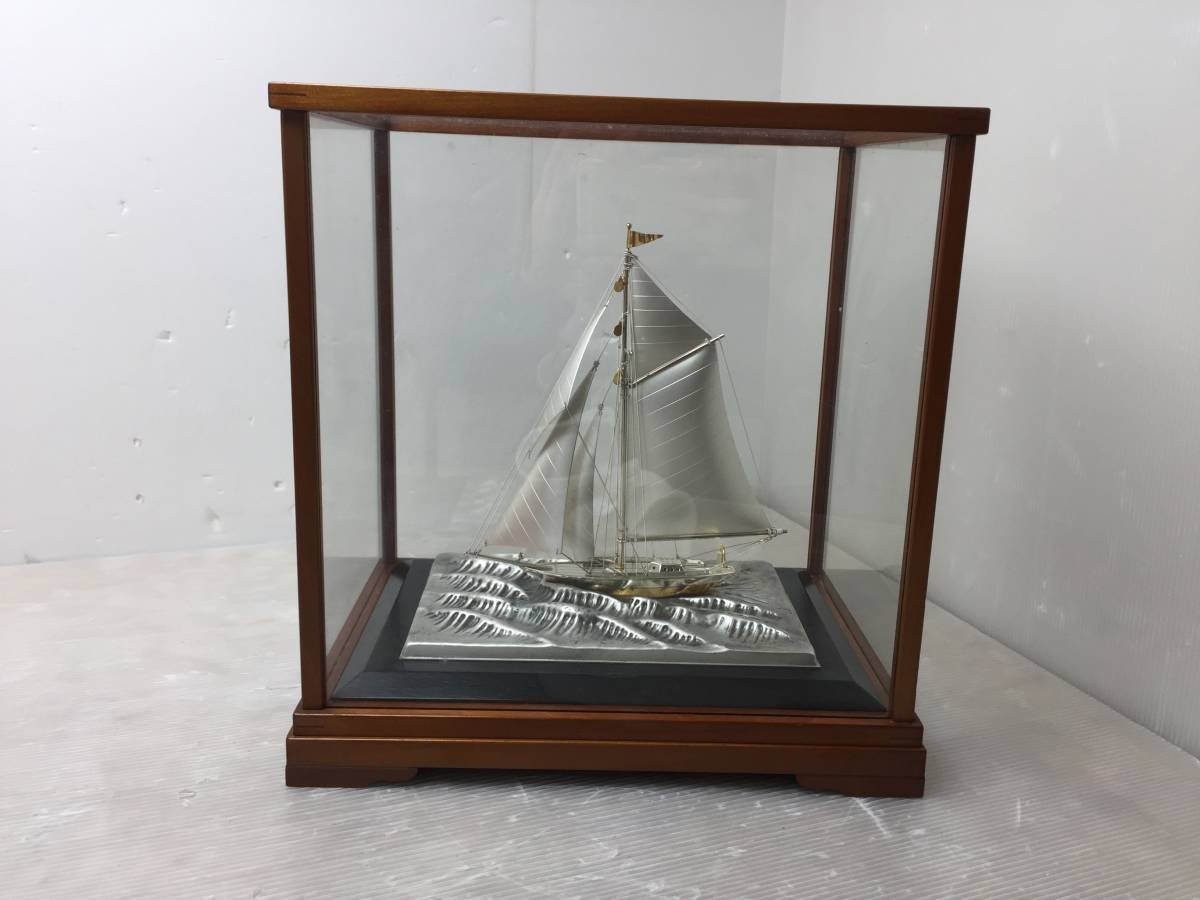 SILVER970 銀製 置物 ヨット 帆船 船 オブジェ ガラスケース 