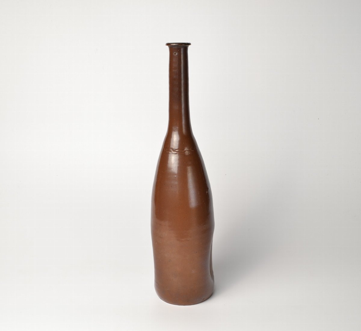 [ old Tanba chestnut leather . crane neck sake bottle Edo era latter term ]