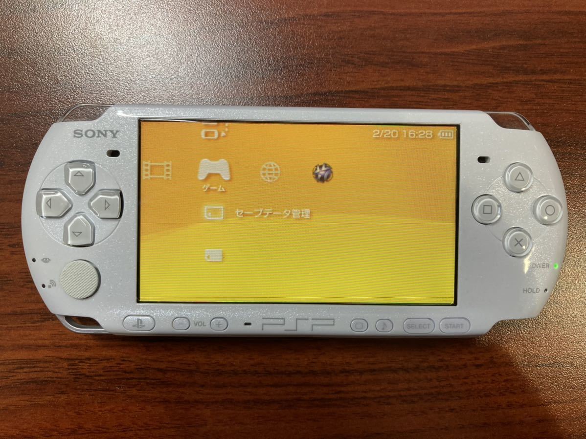 【動作確認済】PSP-3000 ホワイト 美品 ソフト付 送料無料 カバー付 D端子ケーブル バッテリー新品 本体 モンハン 初音ミク いたスト  SONY