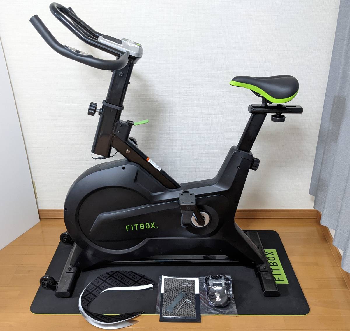 80%OFF!】 ほぼ未使用 Cyclace スピンバイク 極静音 フィットネス