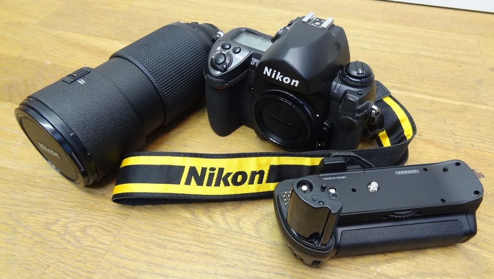 Nikon F6+MB-40+AF NIKKOR 80-200mm F2.8D EDセット 一眼レフ フィルム