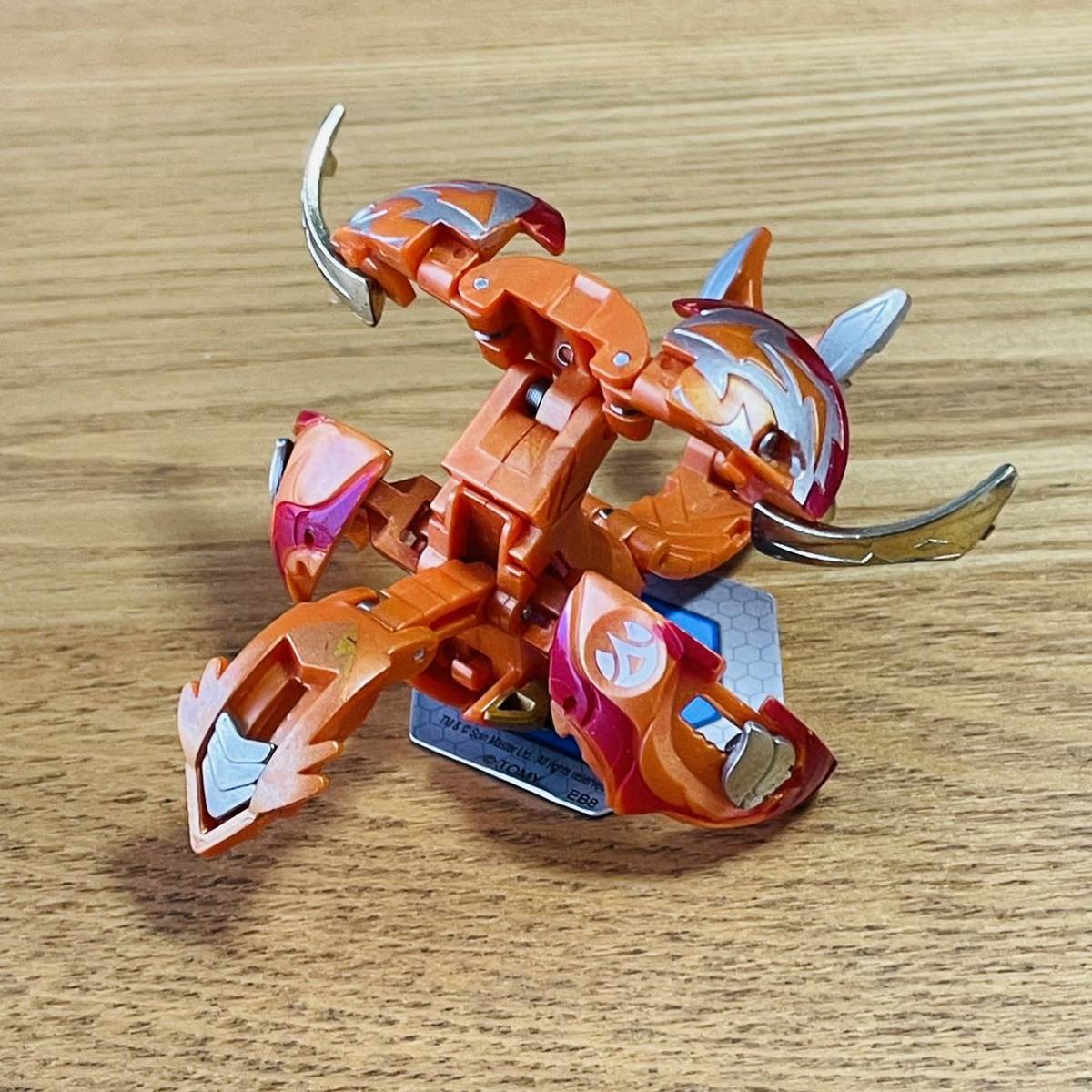 Yahoo!オークション - 爆丸 轟ガリュウ 瞬ホルス 美品 Yahoo!オークション - 爆丸 轟ガリュウ 瞬ホルス 美品