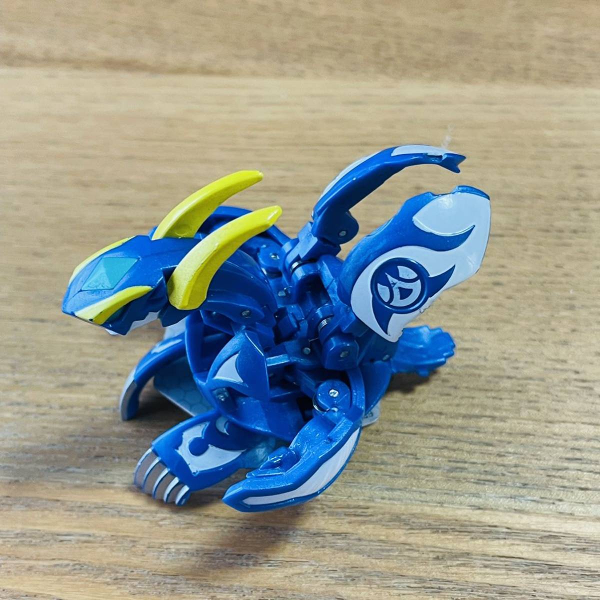 Yahoo!オークション - 爆丸 ドラガオン 6種 カード付き Yahoo!オークション - 爆丸 ドラガオン 6種 カード付き