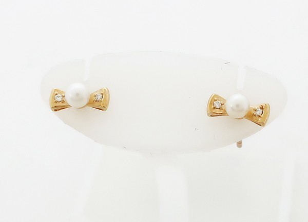 ◇【STAR JEWELRY スタージュエリー】K10 パール ダイヤ リボンピアス